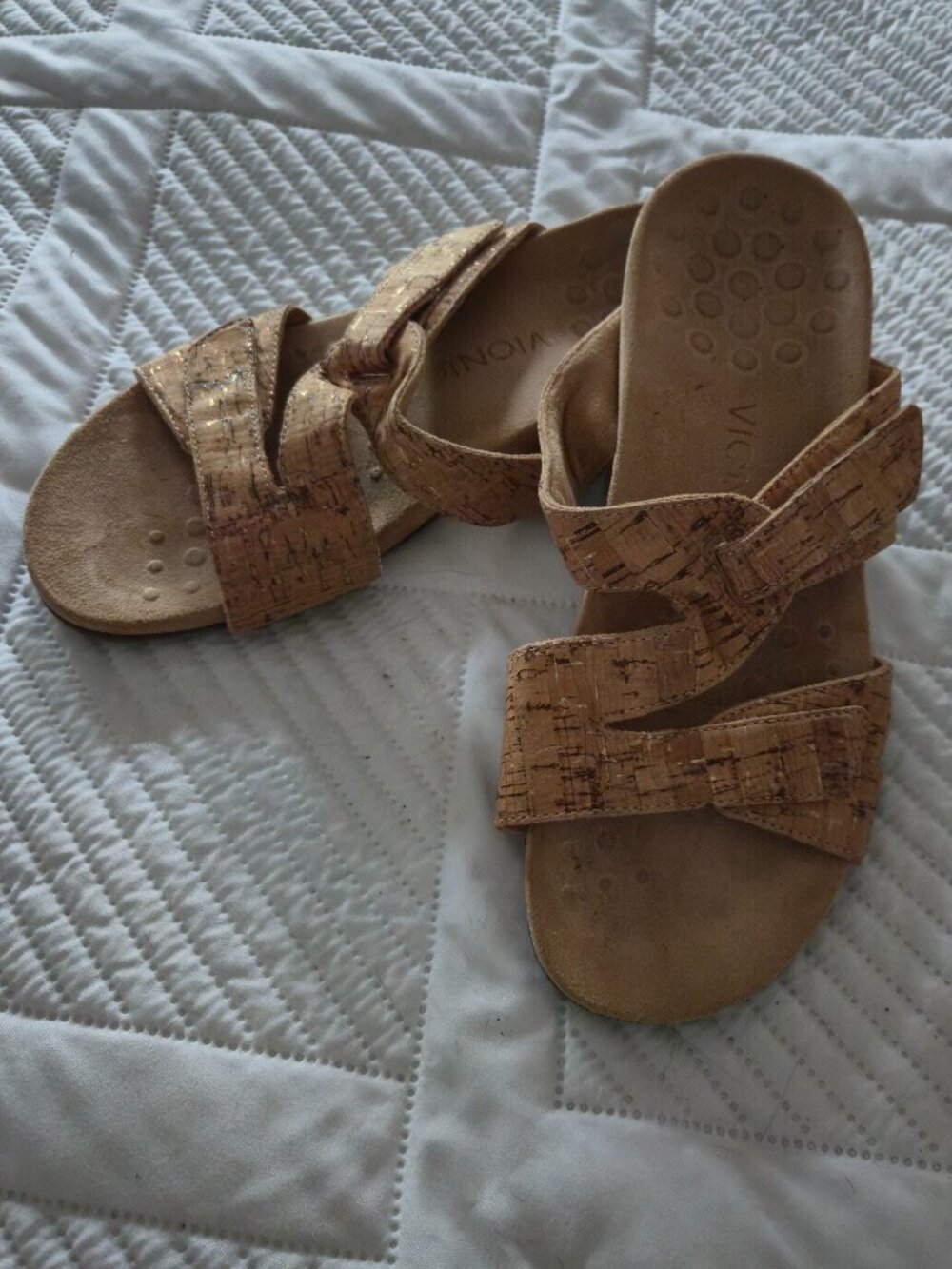 VIONIC Gold Cork Slide Sandals Size 8